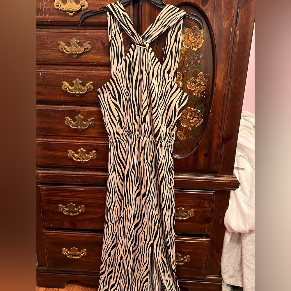 🖤INC International Concepts Tan/Cream Zebra dress
